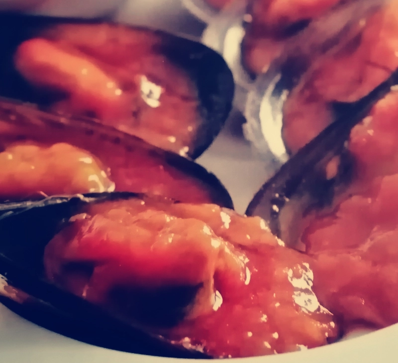 MEJILLONES EN SALSA DE VIEIRA