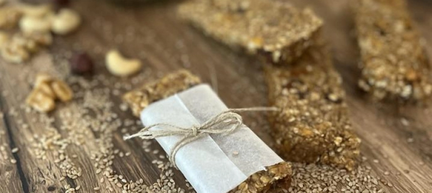 Barritas de muesli con piel de manzana (sin glueten)