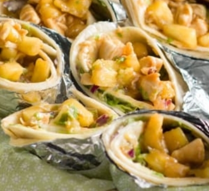 Wraps de pollo y piña