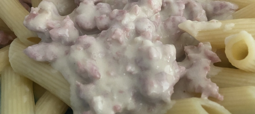 Ragú de salchicha en blanco