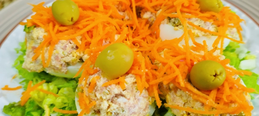 HUEVOS RELLENOS DE JAMÓN