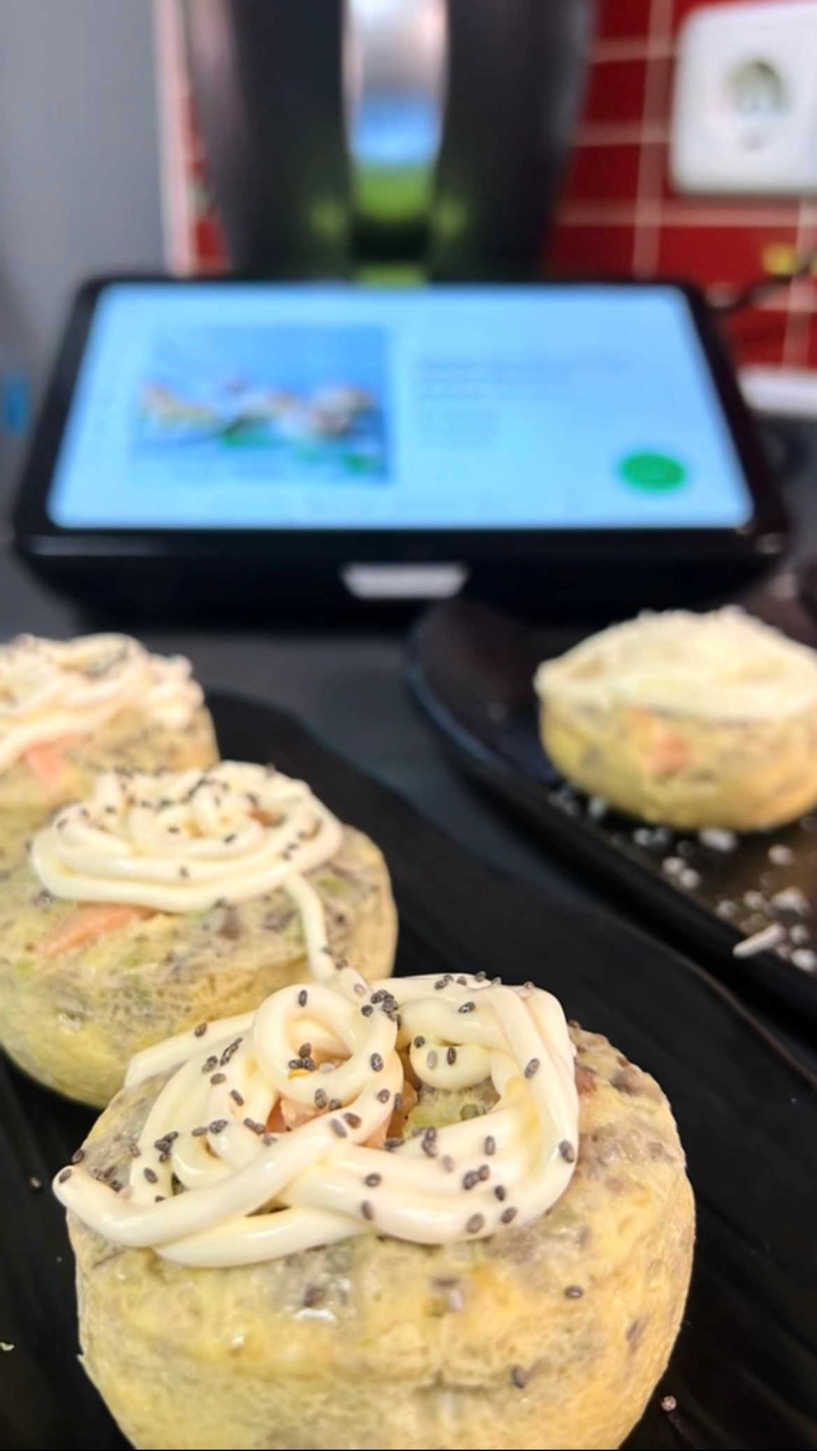 FRITTATAS DE VERDURAS CON SALMÓN AHUMADA (MOLDE UNIVERSO)