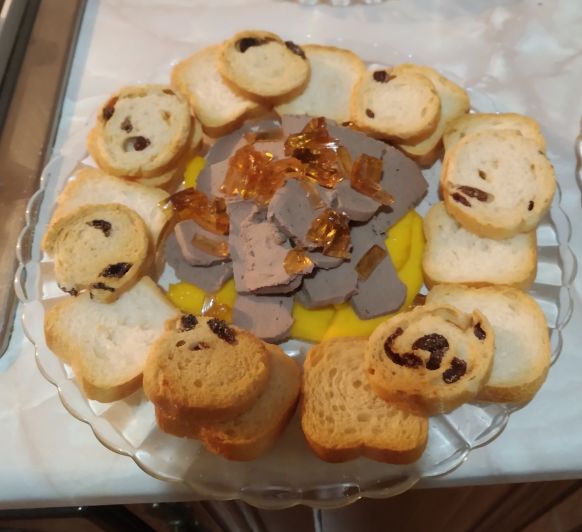 Paté con gelatina de moscatel