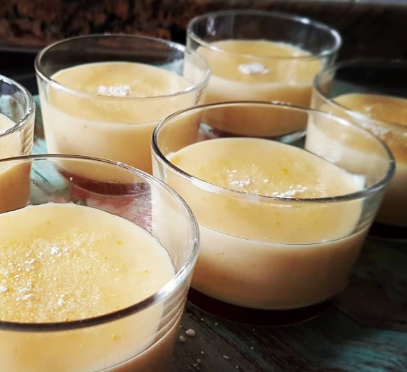 Natillas de vainilla al aroma de naranja